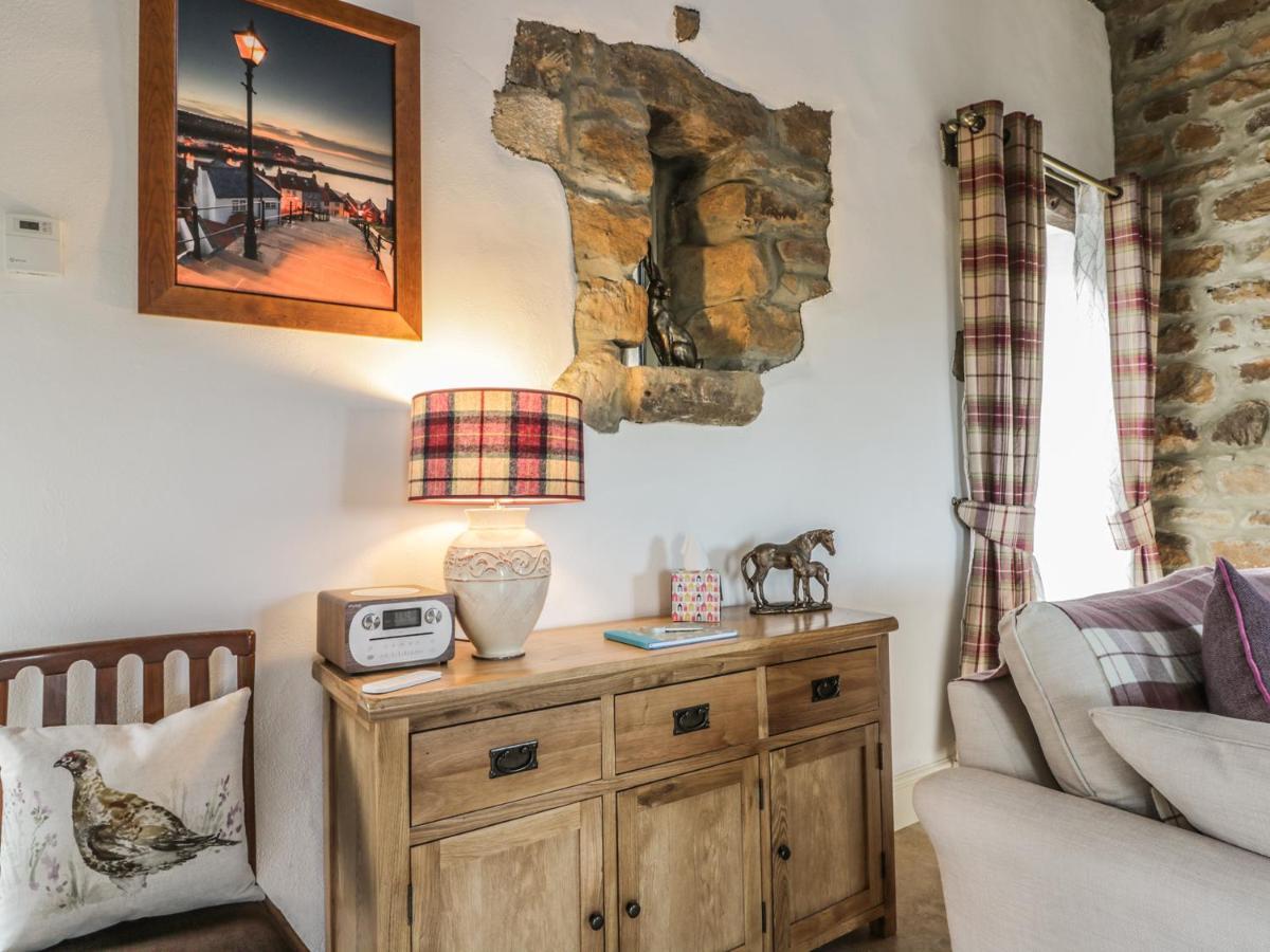 Cottage Val Fylingdales Екстериор снимка