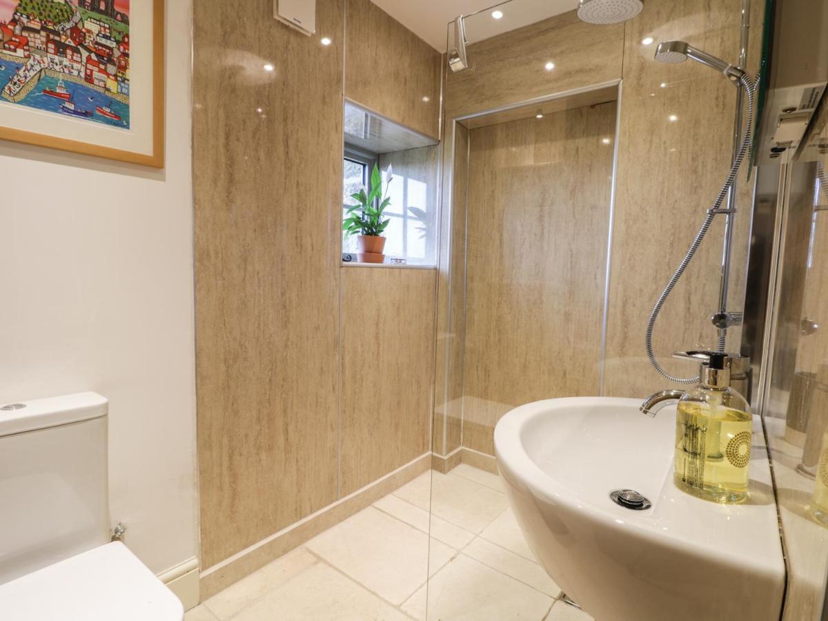 Cottage Val Fylingdales Екстериор снимка